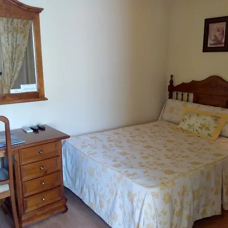 ホテル Victoria サフラ